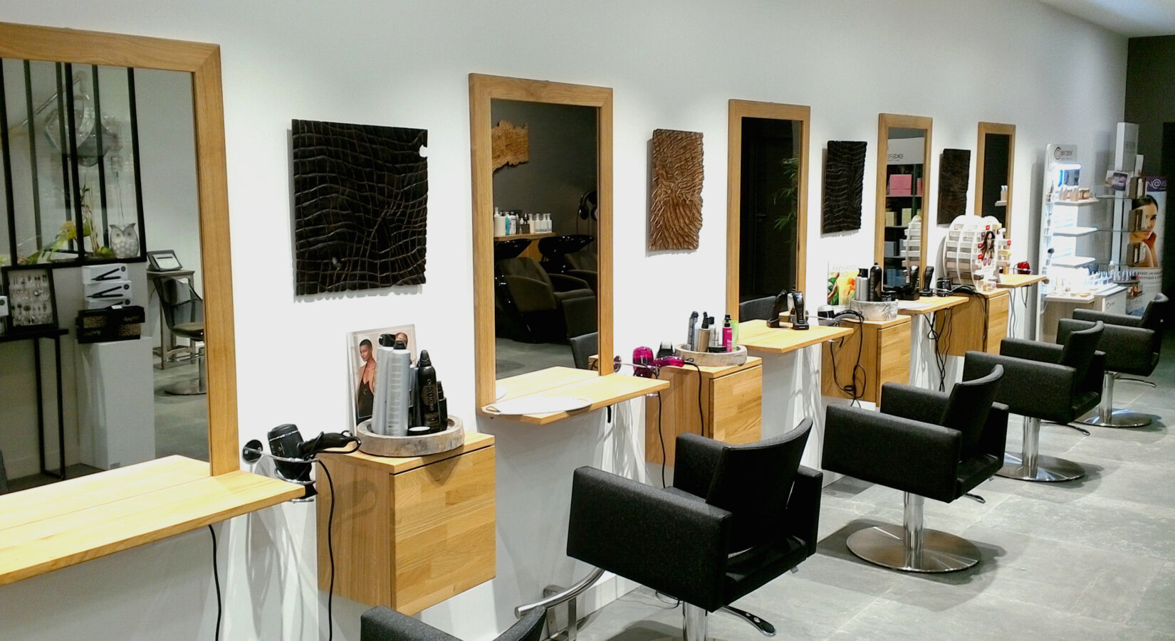 Agencement-Salondecoiffure-Bulld'Hair-Niort-2_sarlguibert